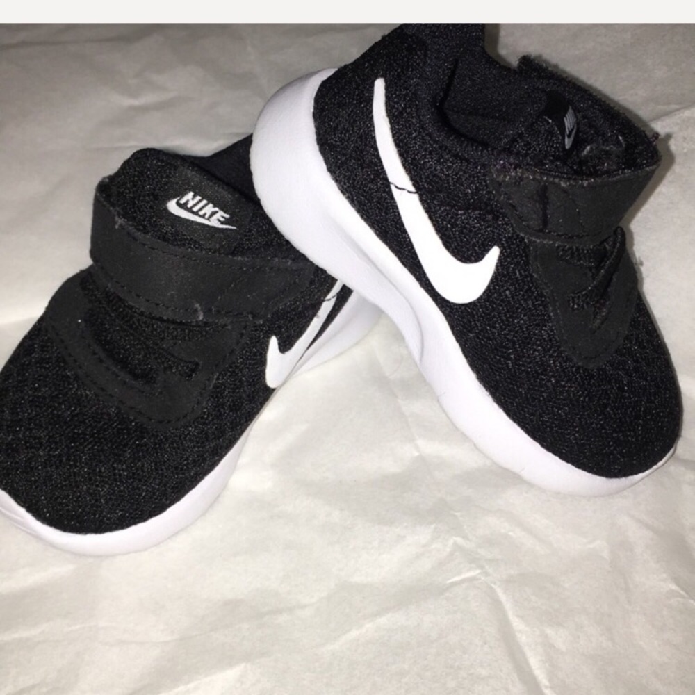Toddler Nike shoes